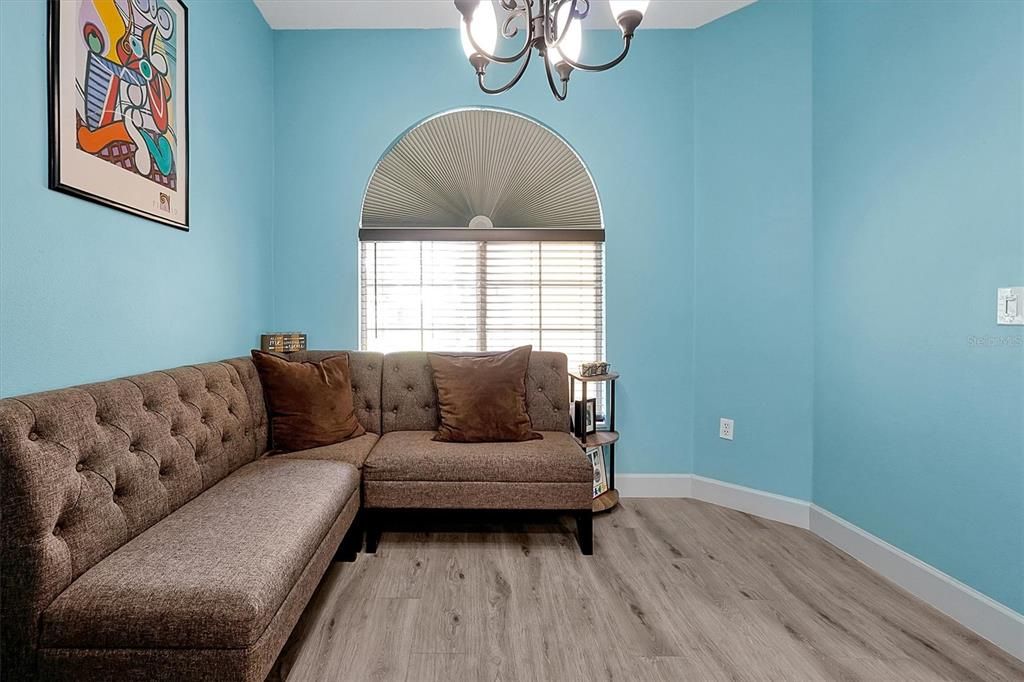 For Rent: $2,400 (2 beds, 2 baths, 1417 Square Feet)