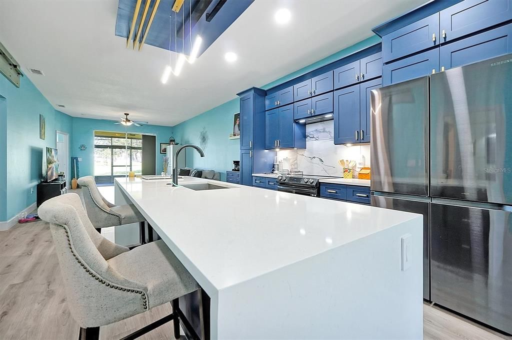 For Rent: $2,400 (2 beds, 2 baths, 1417 Square Feet)