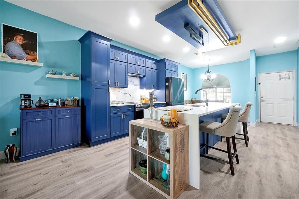 For Rent: $2,400 (2 beds, 2 baths, 1417 Square Feet)