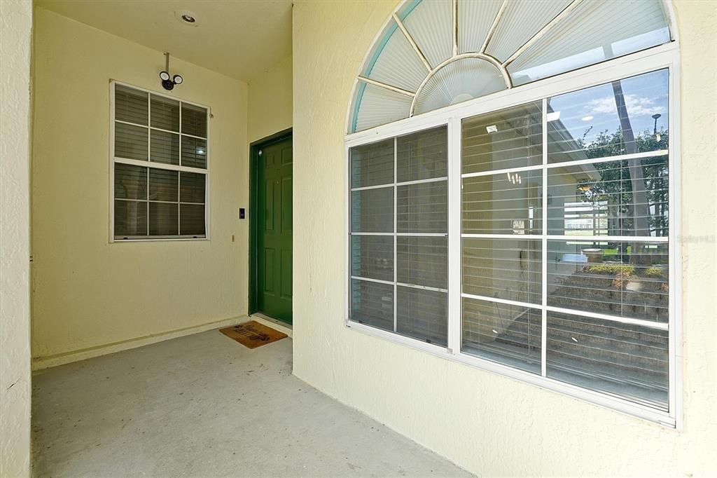 For Rent: $2,400 (2 beds, 2 baths, 1417 Square Feet)