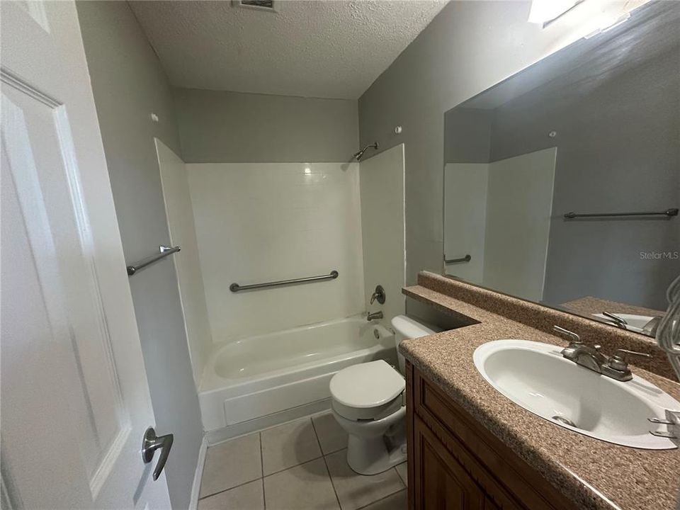 For Rent: $1,800 (3 beds, 2 baths, 1149 Square Feet)