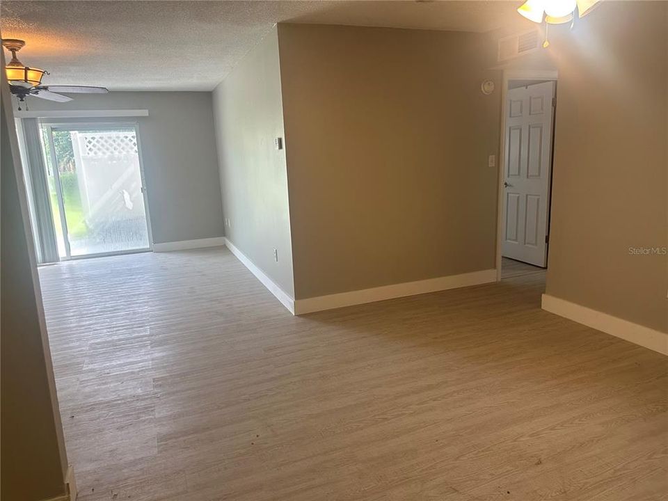 For Rent: $1,800 (3 beds, 2 baths, 1149 Square Feet)