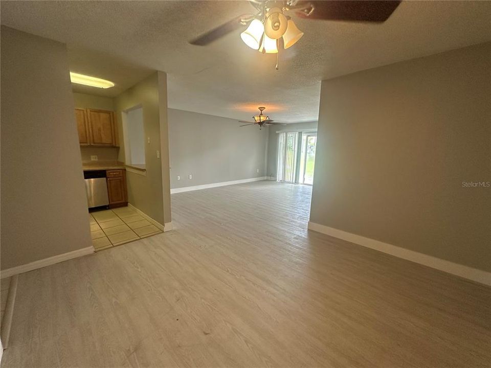 For Rent: $1,800 (3 beds, 2 baths, 1149 Square Feet)