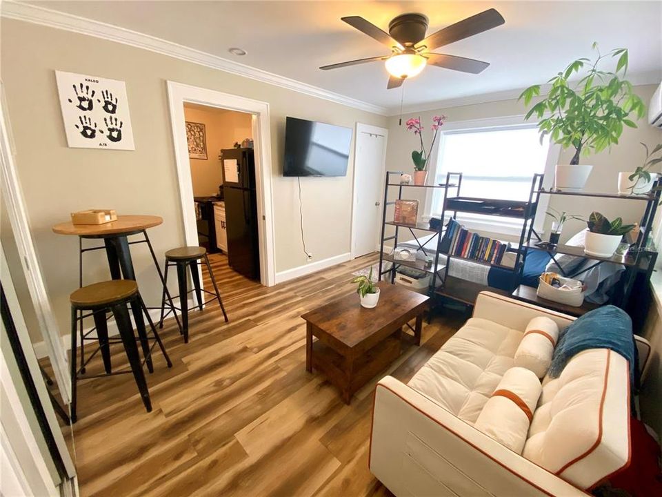 For Rent: $1,500 (0 beds, 1 baths, 300 Square Feet)