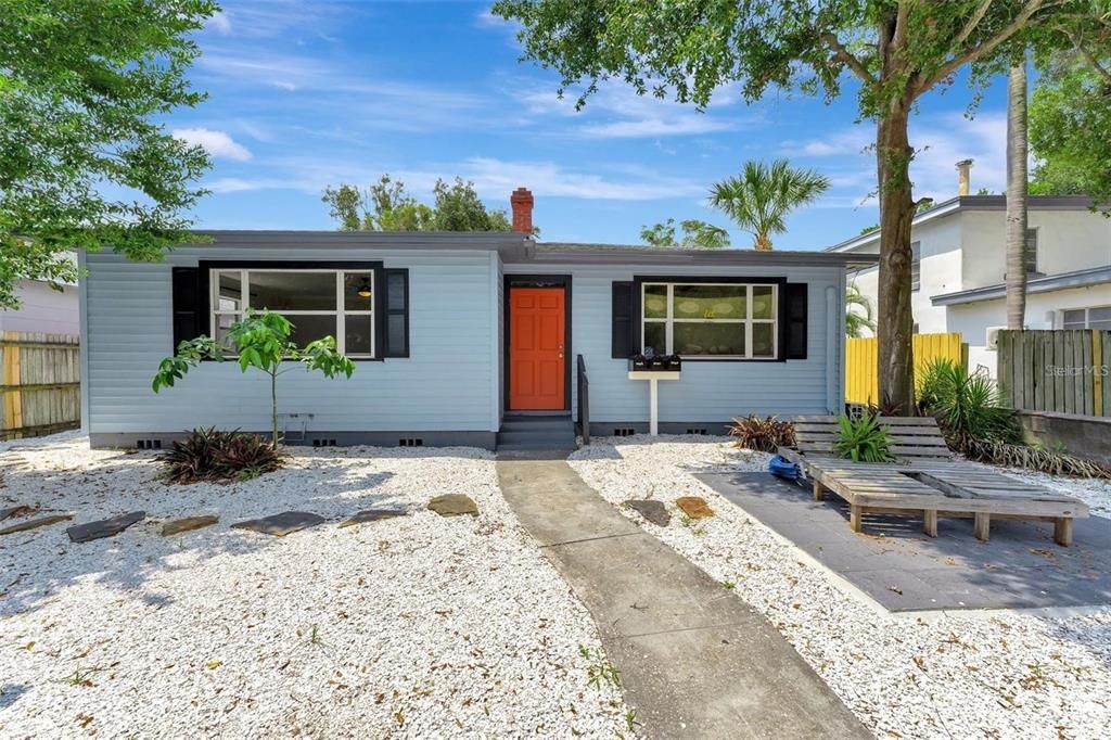 For Rent: $1,500 (0 beds, 1 baths, 300 Square Feet)