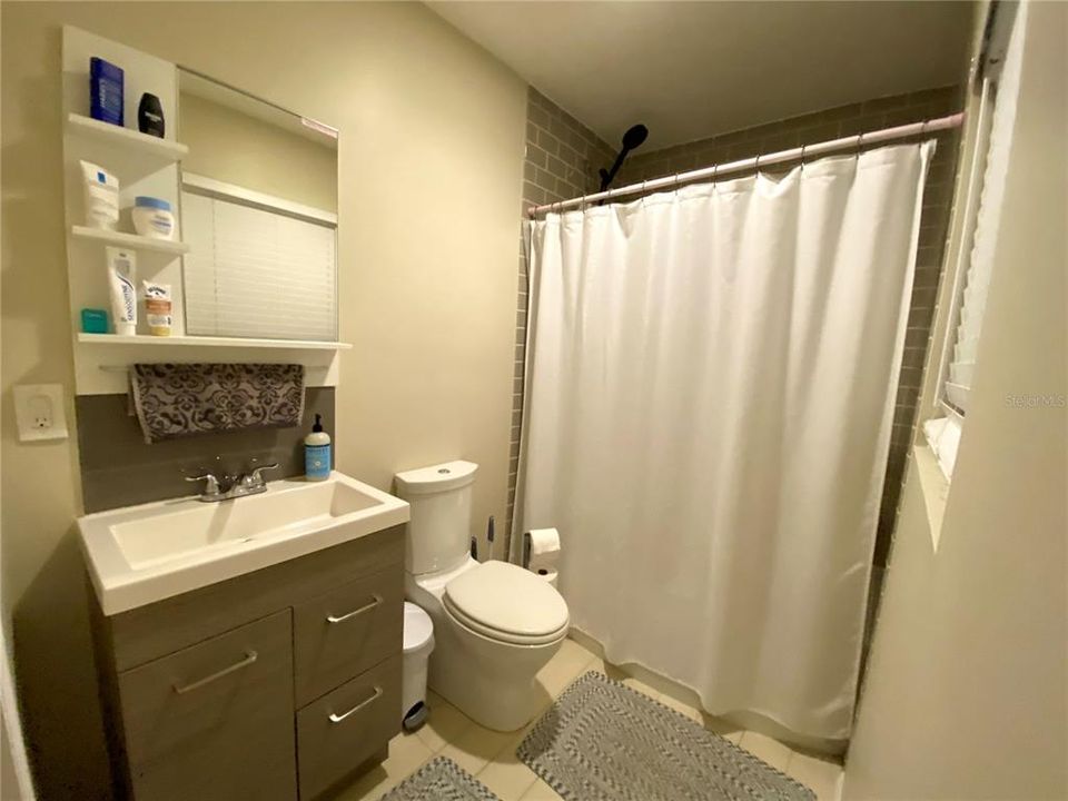 For Rent: $1,500 (0 beds, 1 baths, 300 Square Feet)