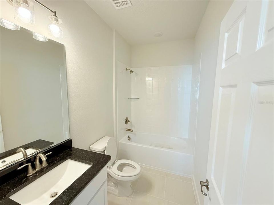 For Rent: $2,700 (4 beds, 3 baths, 2498 Square Feet)