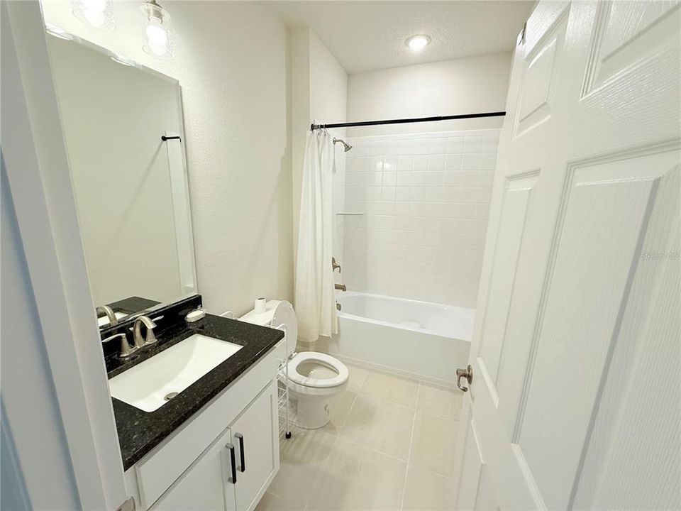 For Rent: $2,700 (4 beds, 3 baths, 2498 Square Feet)