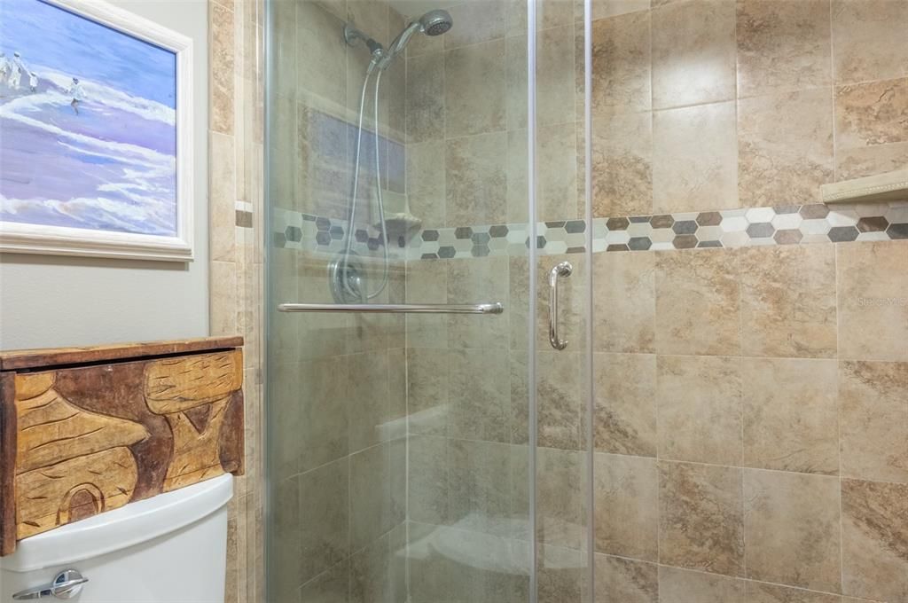En Venta: $240,000 (2 camas, 2 baños, 1025 Pies cuadrados)