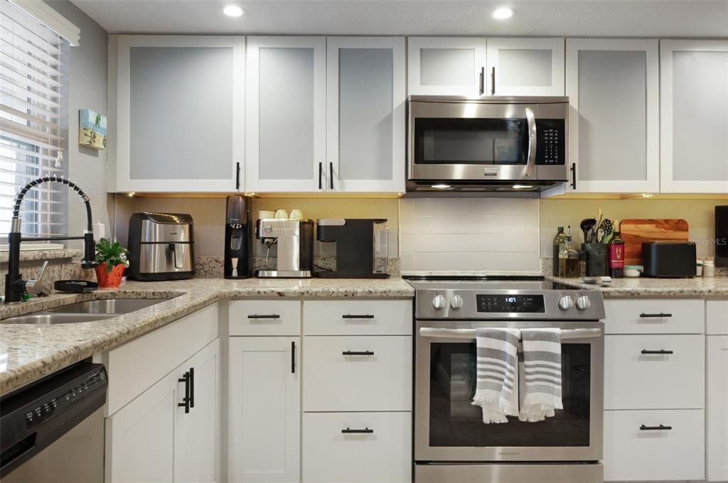 En Venta: $240,000 (2 camas, 2 baños, 1025 Pies cuadrados)