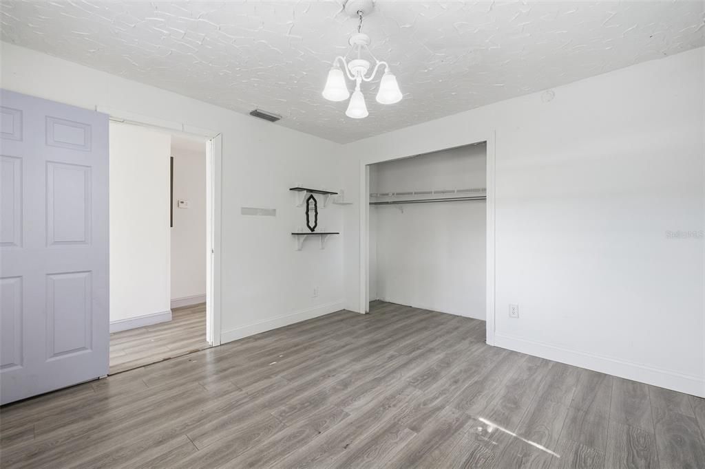 For Rent: $2,500 (3 beds, 2 baths, 1576 Square Feet)
