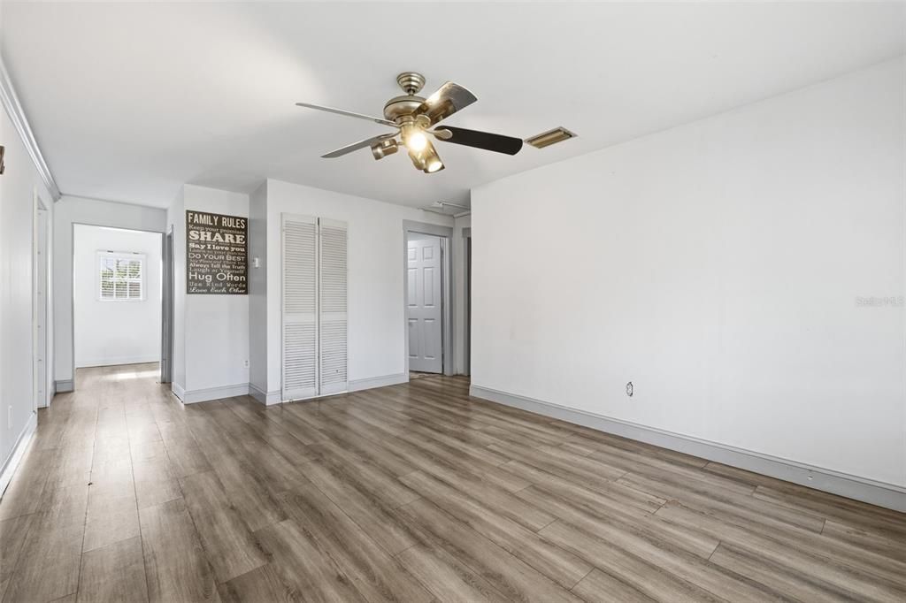 For Rent: $2,500 (3 beds, 2 baths, 1576 Square Feet)