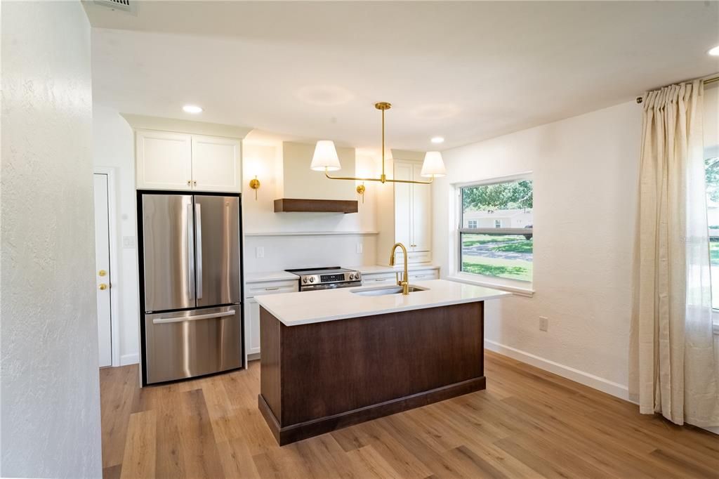 En Venta: $499,000 (3 camas, 2 baños, 1100 Pies cuadrados)