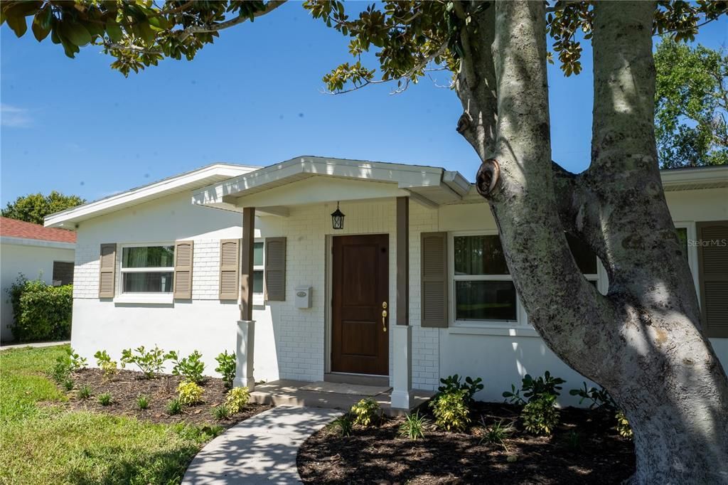 En Venta: $499,000 (3 camas, 2 baños, 1100 Pies cuadrados)