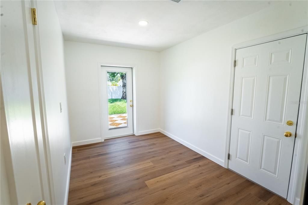 En Venta: $499,000 (3 camas, 2 baños, 1100 Pies cuadrados)