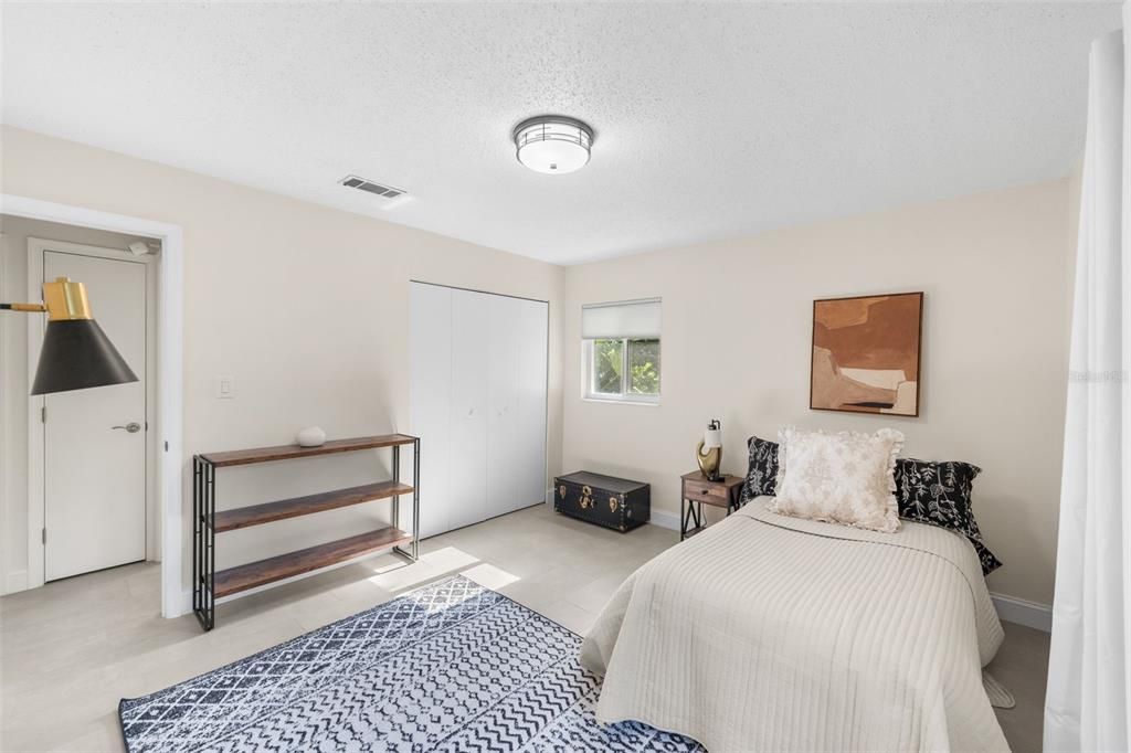 For Sale: $319,900 (3 beds, 2 baths, 1358 Square Feet)