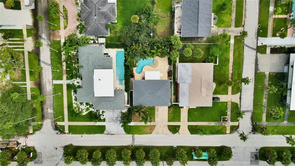 For Rent: $6,000 (3 beds, 2 baths, 1297 Square Feet)