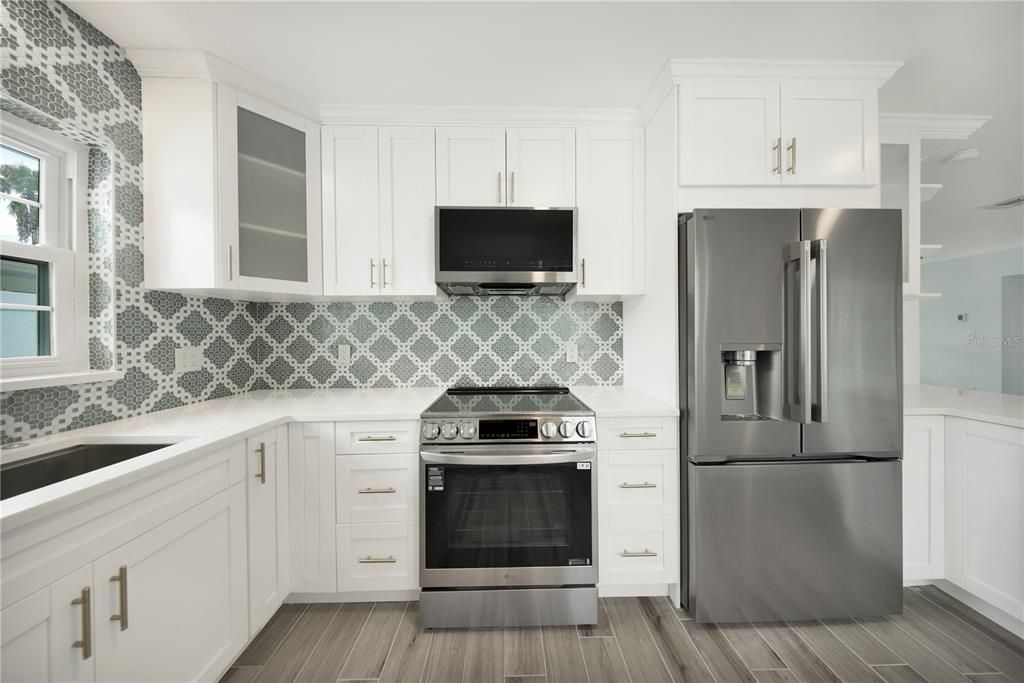 For Rent: $6,000 (3 beds, 2 baths, 1297 Square Feet)