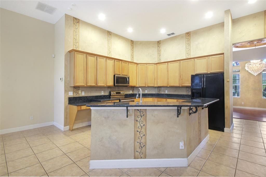 For Sale: $499,000 (5 beds, 3 baths, 3373 Square Feet)