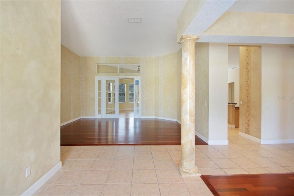 For Sale: $499,000 (5 beds, 3 baths, 3373 Square Feet)