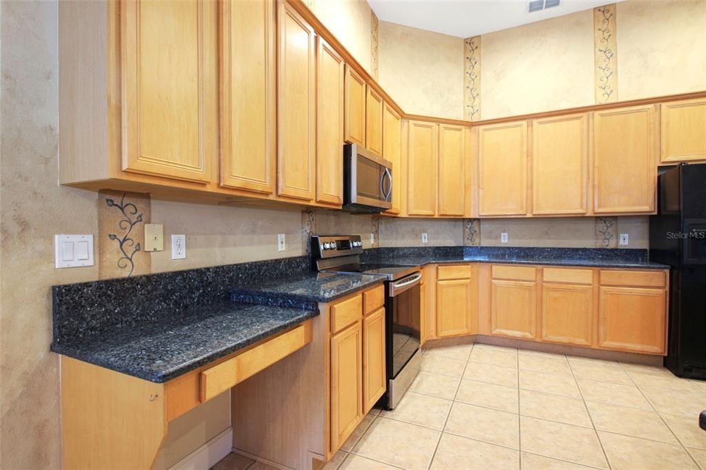 For Sale: $499,000 (5 beds, 3 baths, 3373 Square Feet)