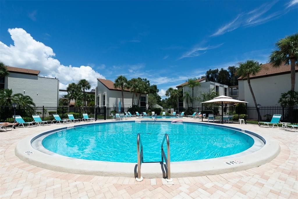 For Sale: $124,900 (1 beds, 1 baths, 682 Square Feet)
