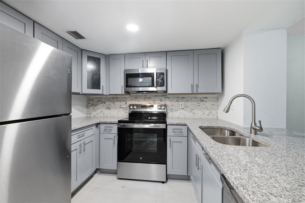 En Venta: $129,500 (1 camas, 1 baños, 817 Pies cuadrados)