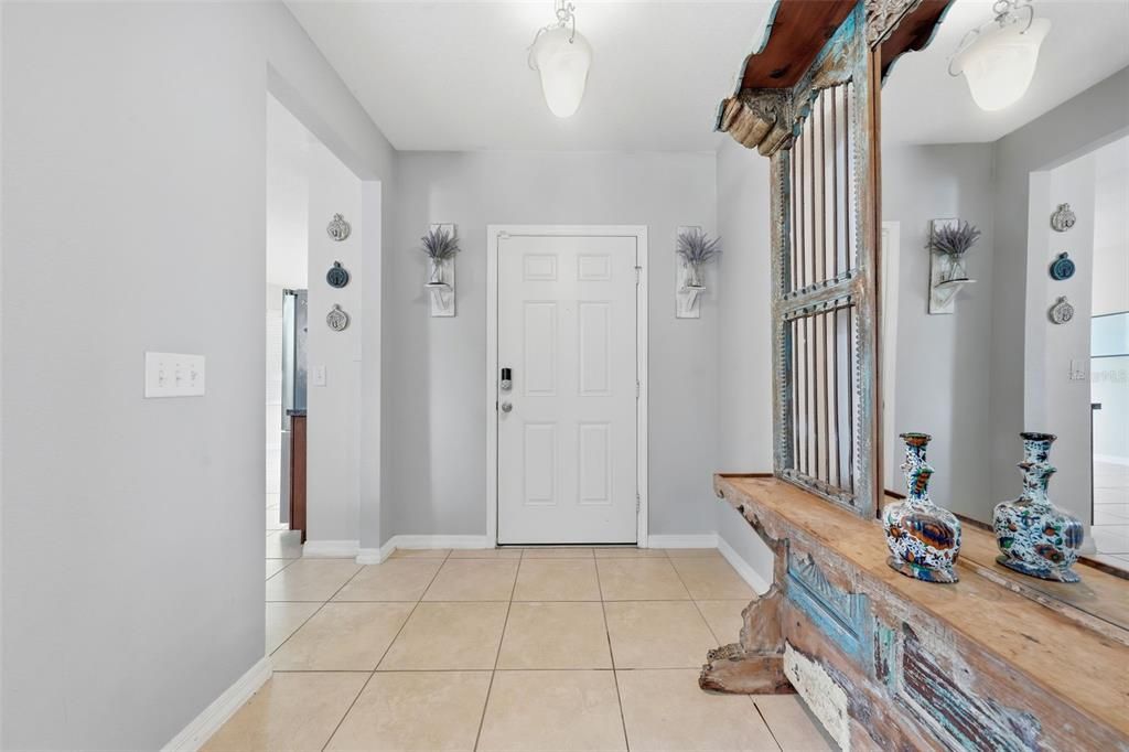 En Venta: $379,900 (3 camas, 2 baños, 1706 Pies cuadrados)