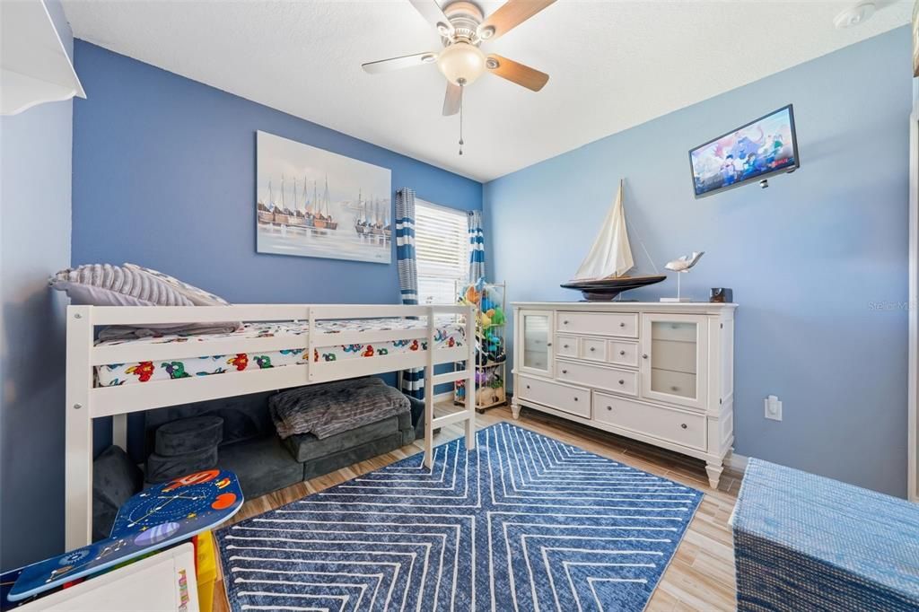 En Venta: $379,900 (3 camas, 2 baños, 1706 Pies cuadrados)