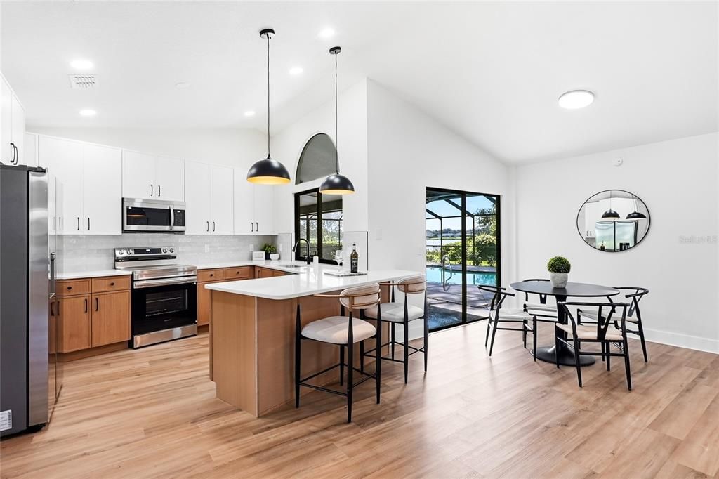 En Venta: $609,999 (4 camas, 2 baños, 2366 Pies cuadrados)