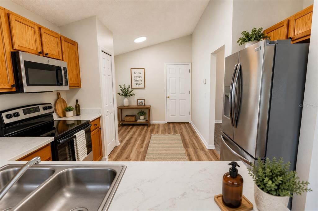 For Rent: $2,650 (3 beds, 2 baths, 1631 Square Feet)