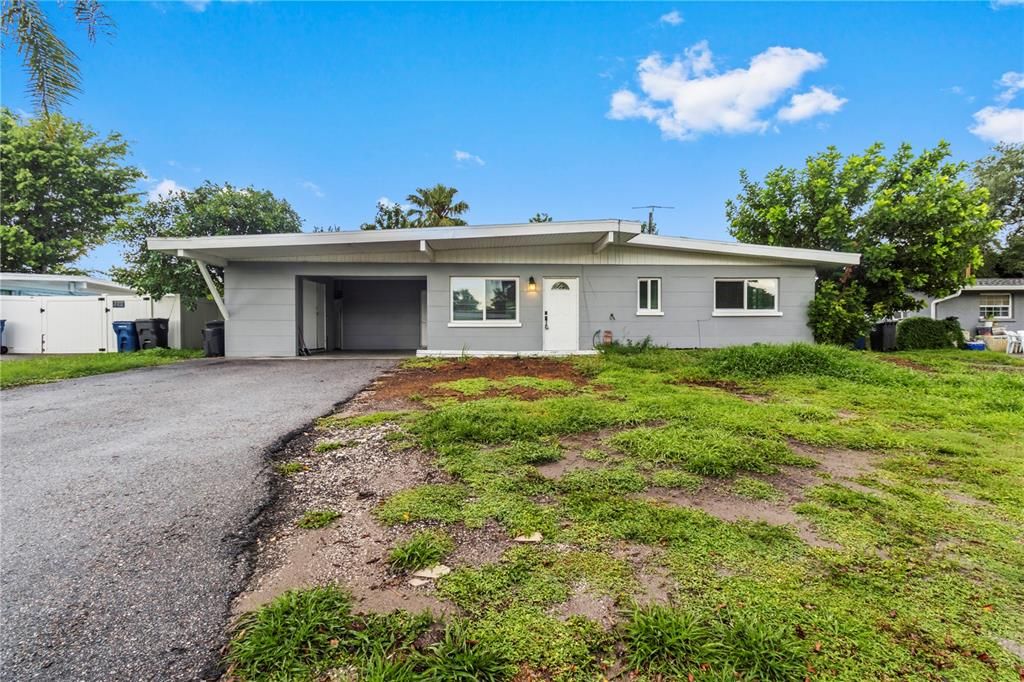 For Sale: $345,000 (3 beds, 2 baths, 1620 Square Feet)