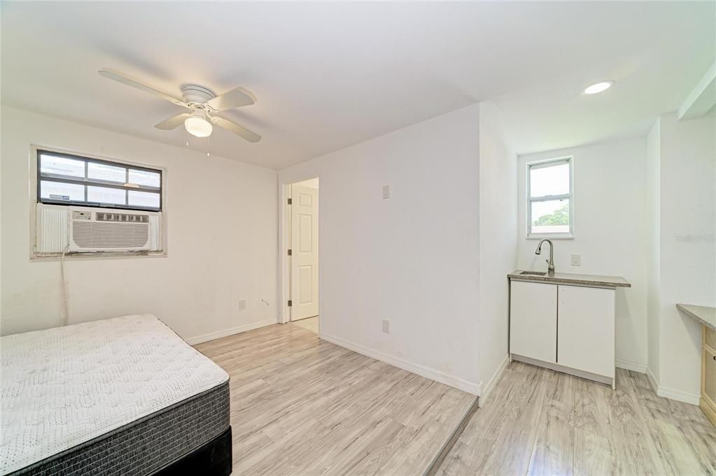 For Rent: $2,500 (4 beds, 3 baths, 1754 Square Feet)