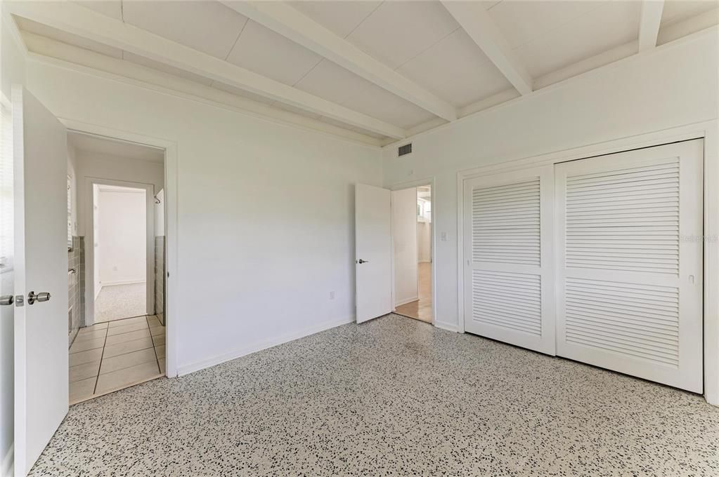 For Rent: $2,500 (4 beds, 3 baths, 1754 Square Feet)