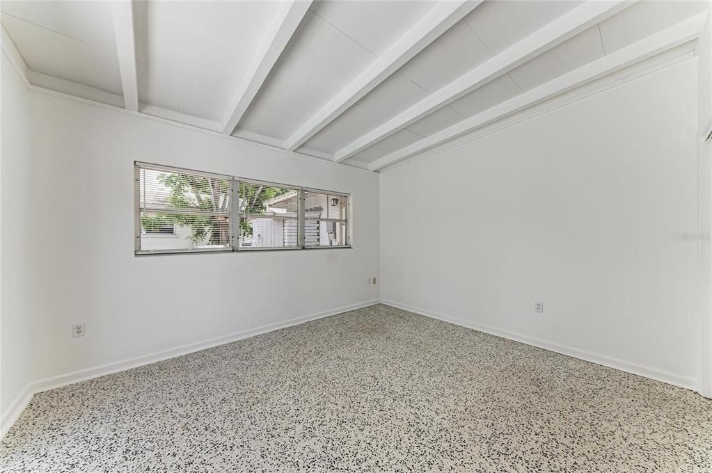For Rent: $2,500 (4 beds, 3 baths, 1754 Square Feet)