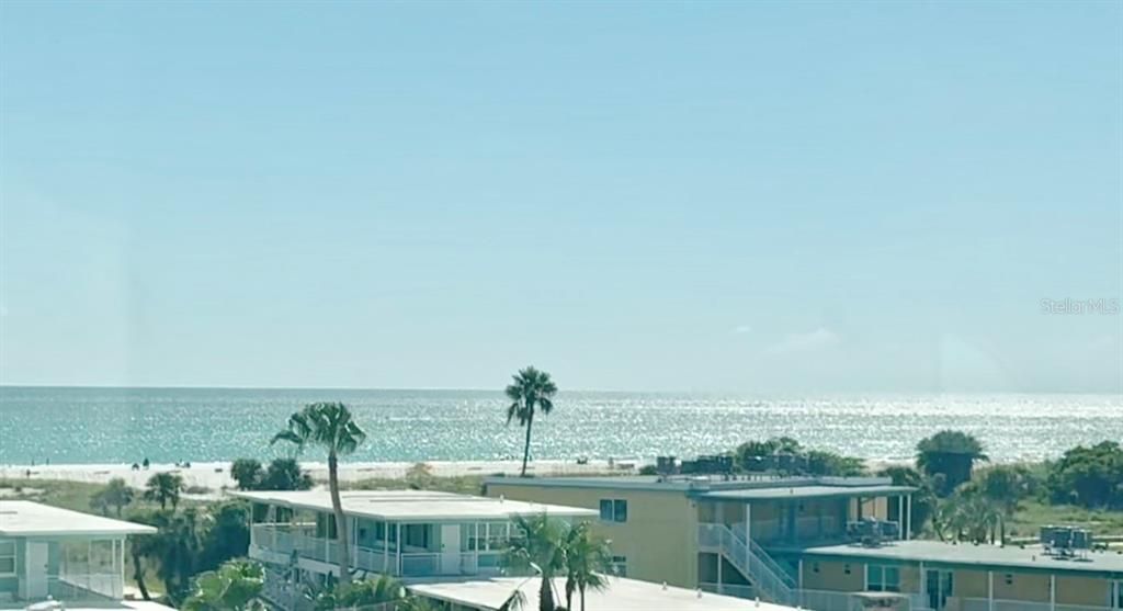 For Rent: $3,900 (2 beds, 2 baths, 914 Square Feet)