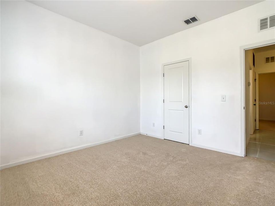 For Sale: $285,000 (4 beds, 2 baths, 1929 Square Feet)