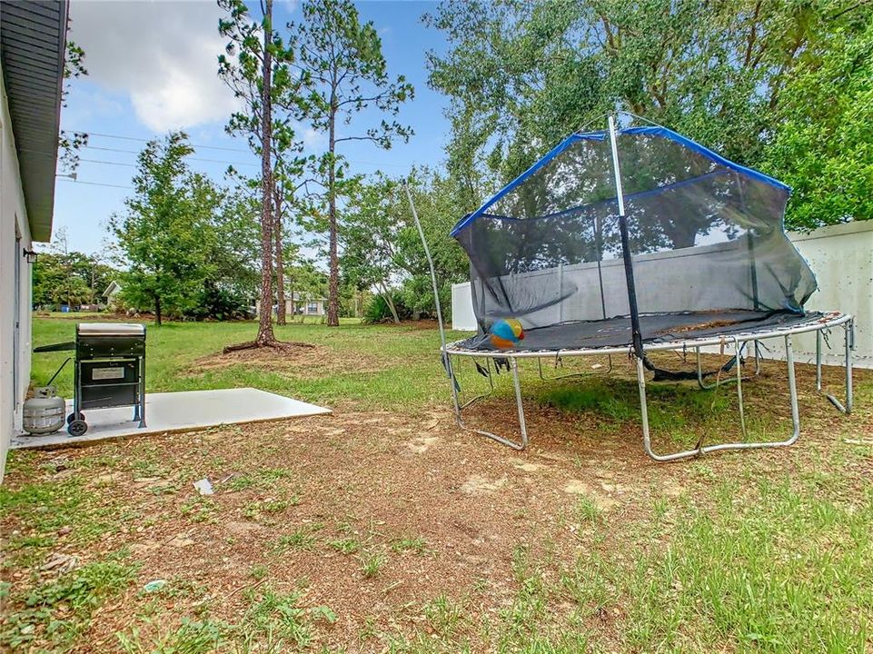 For Sale: $285,000 (4 beds, 2 baths, 1929 Square Feet)