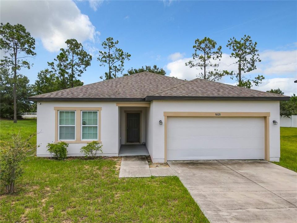 For Sale: $285,000 (4 beds, 2 baths, 1929 Square Feet)