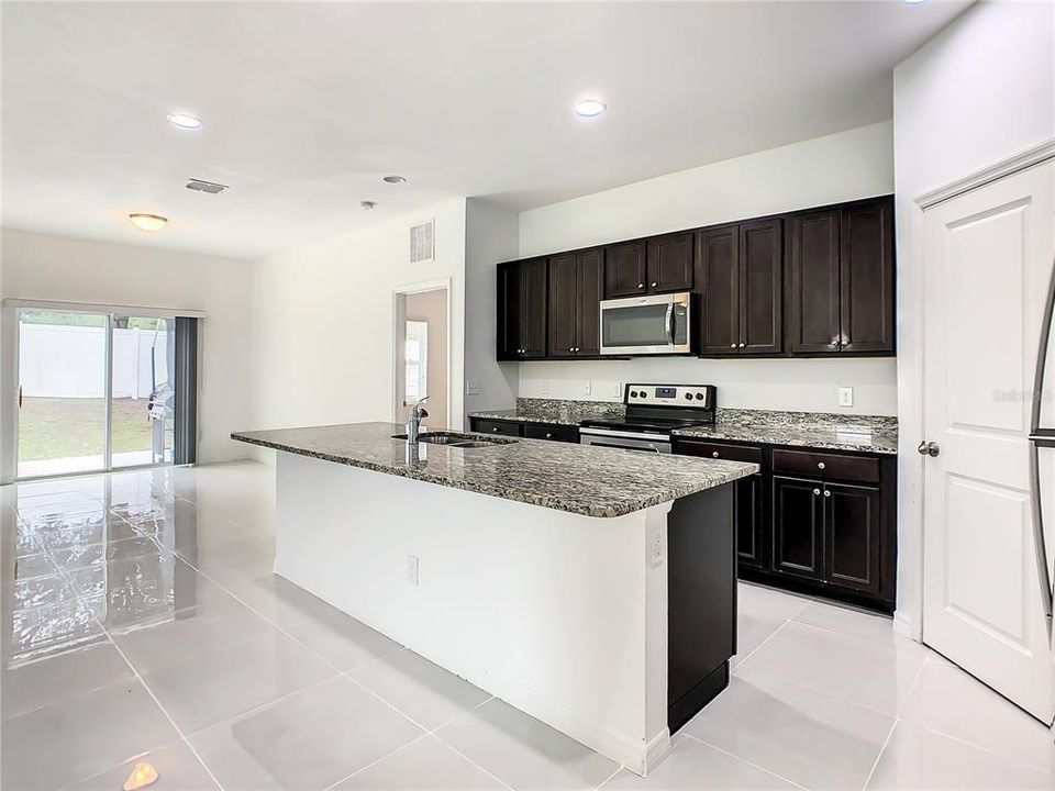For Sale: $285,000 (4 beds, 2 baths, 1929 Square Feet)