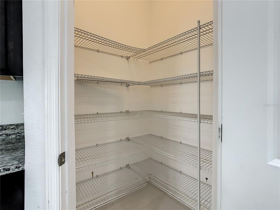 For Sale: $285,000 (4 beds, 2 baths, 1929 Square Feet)