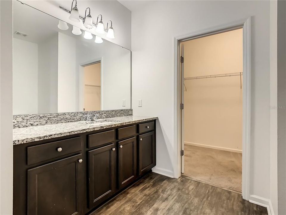 For Sale: $285,000 (4 beds, 2 baths, 1929 Square Feet)