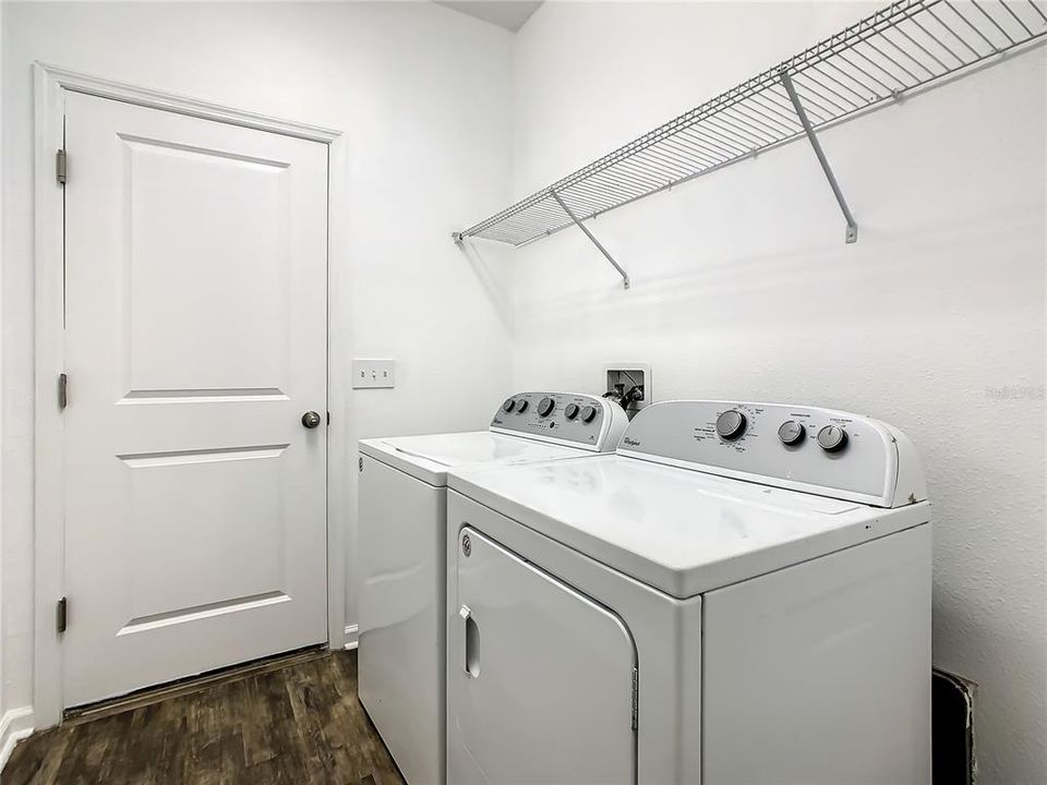 For Sale: $285,000 (4 beds, 2 baths, 1929 Square Feet)