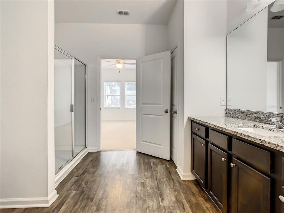 For Sale: $285,000 (4 beds, 2 baths, 1929 Square Feet)