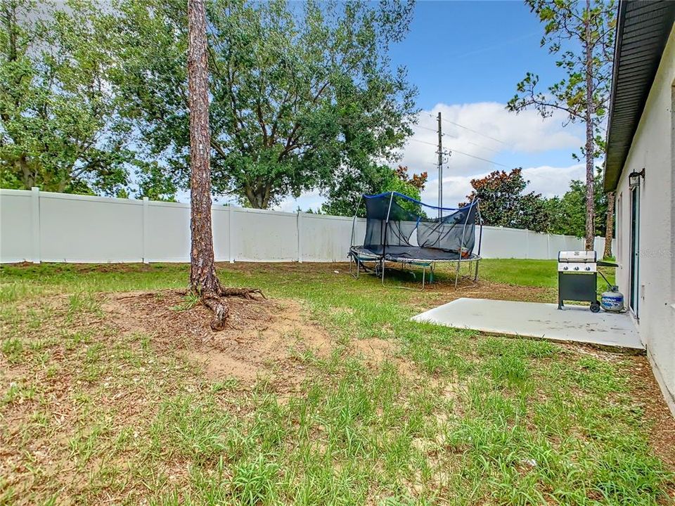 For Sale: $285,000 (4 beds, 2 baths, 1929 Square Feet)