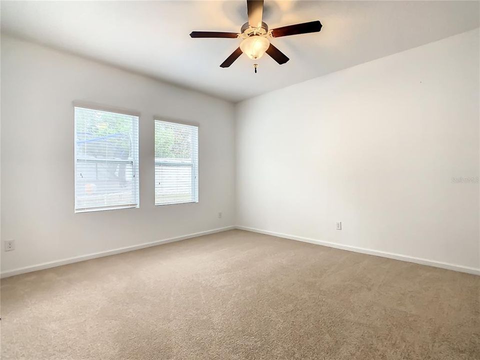 For Sale: $285,000 (4 beds, 2 baths, 1929 Square Feet)
