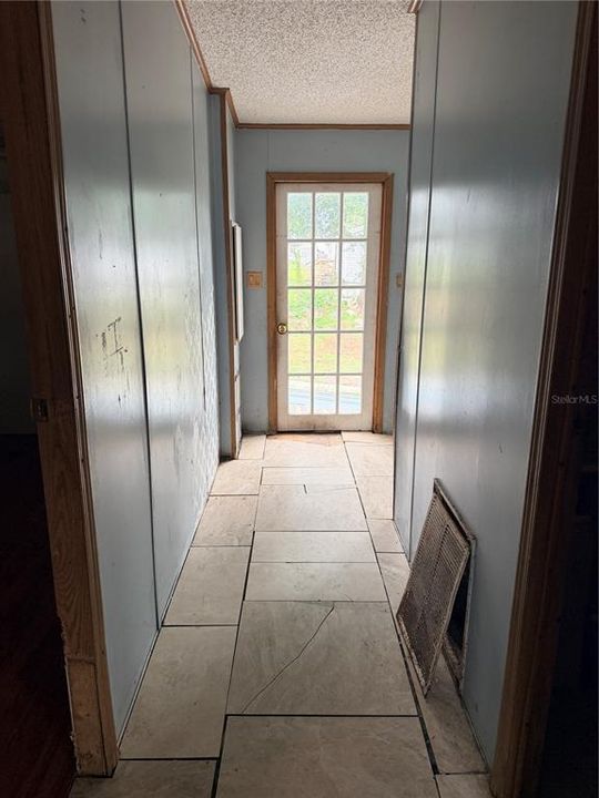 For Sale: $25,000 (3 beds, 2 baths, 1482 Square Feet)