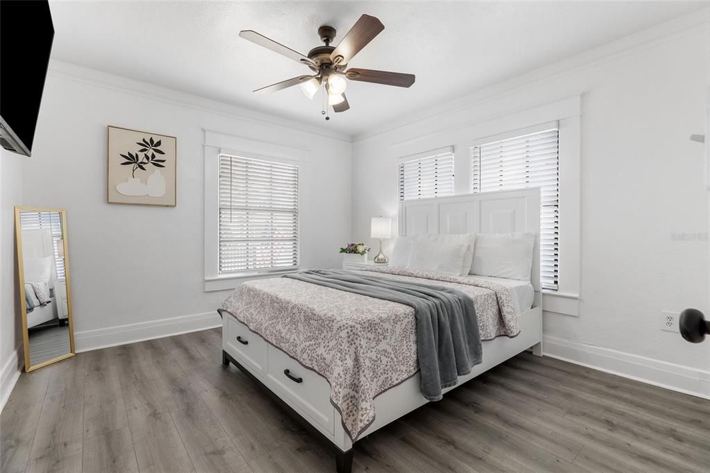 For Sale: $459,900 (5 beds, 3 baths, 1876 Square Feet)