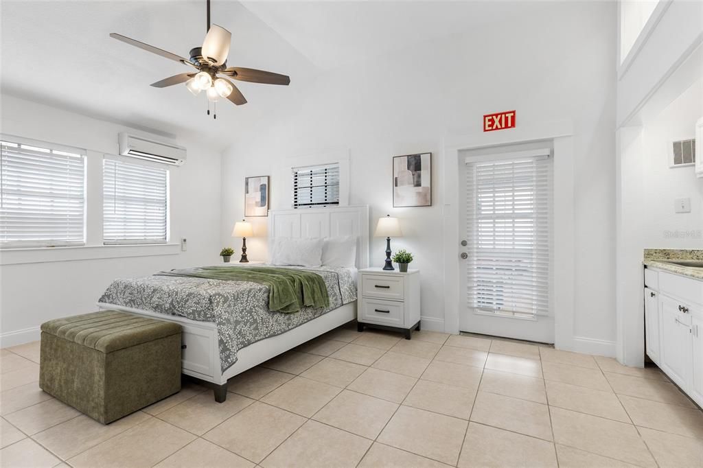 For Sale: $459,900 (5 beds, 3 baths, 1876 Square Feet)