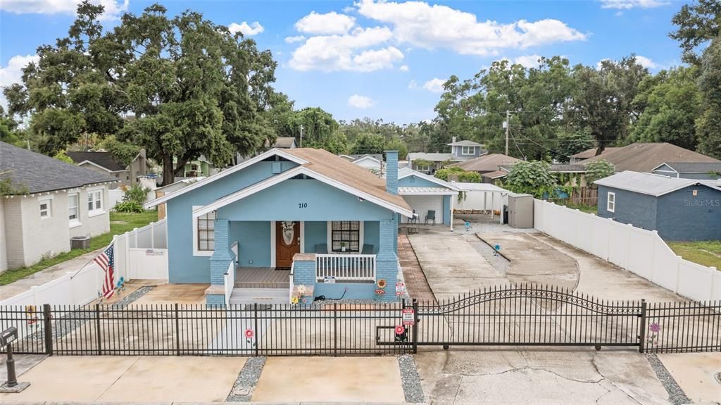 For Sale: $459,900 (5 beds, 3 baths, 1876 Square Feet)